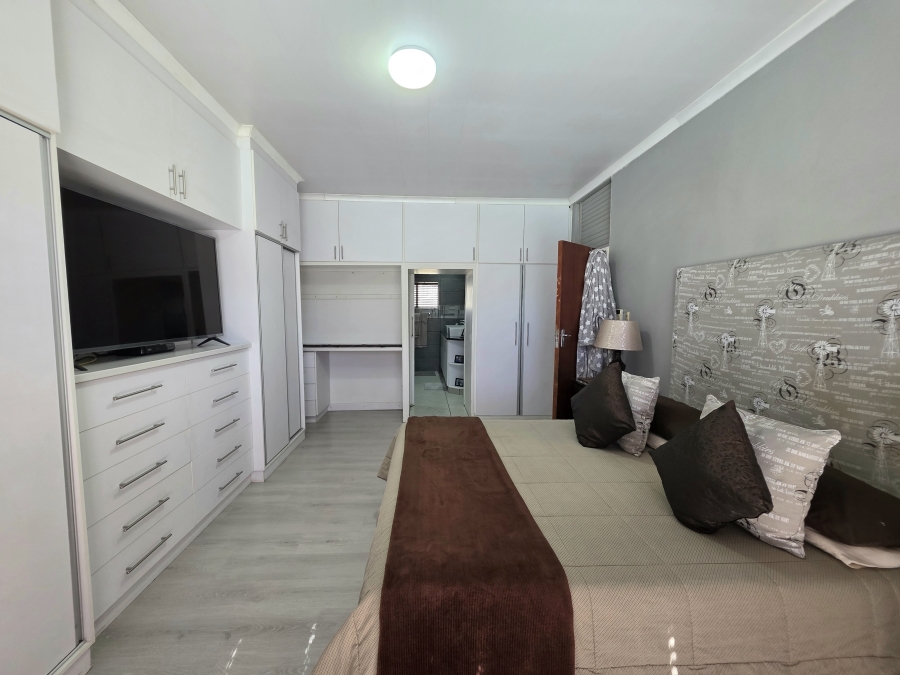 4 Bedroom Property for Sale in Jan Cillierspark Free State